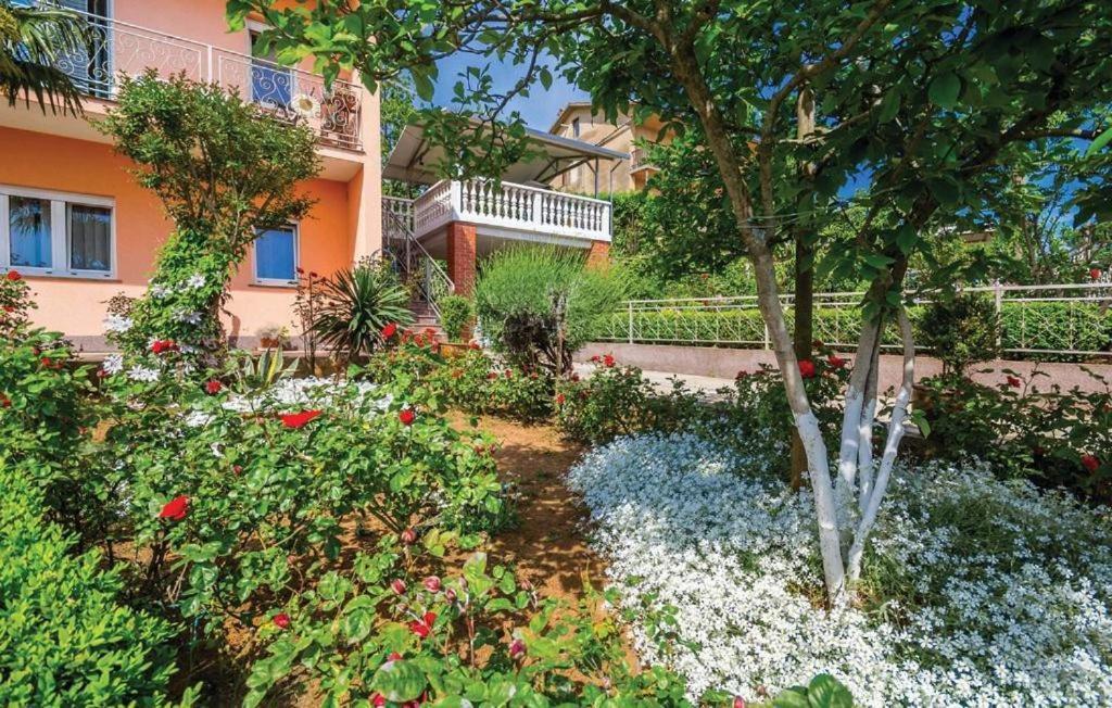 Apartment Ana Rijeka Buitenkant foto